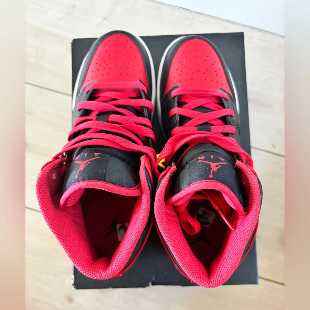 NEW Jordan 1 Mid - Black/Fire Red-White - Picture 11 of 13